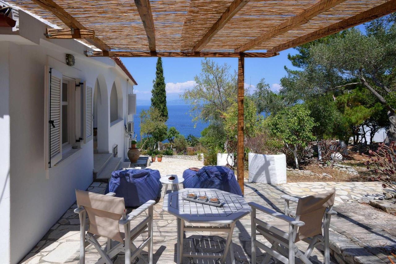 New! Paxoswhite Sea View Apartments & Studios! Gaios Exterior photo