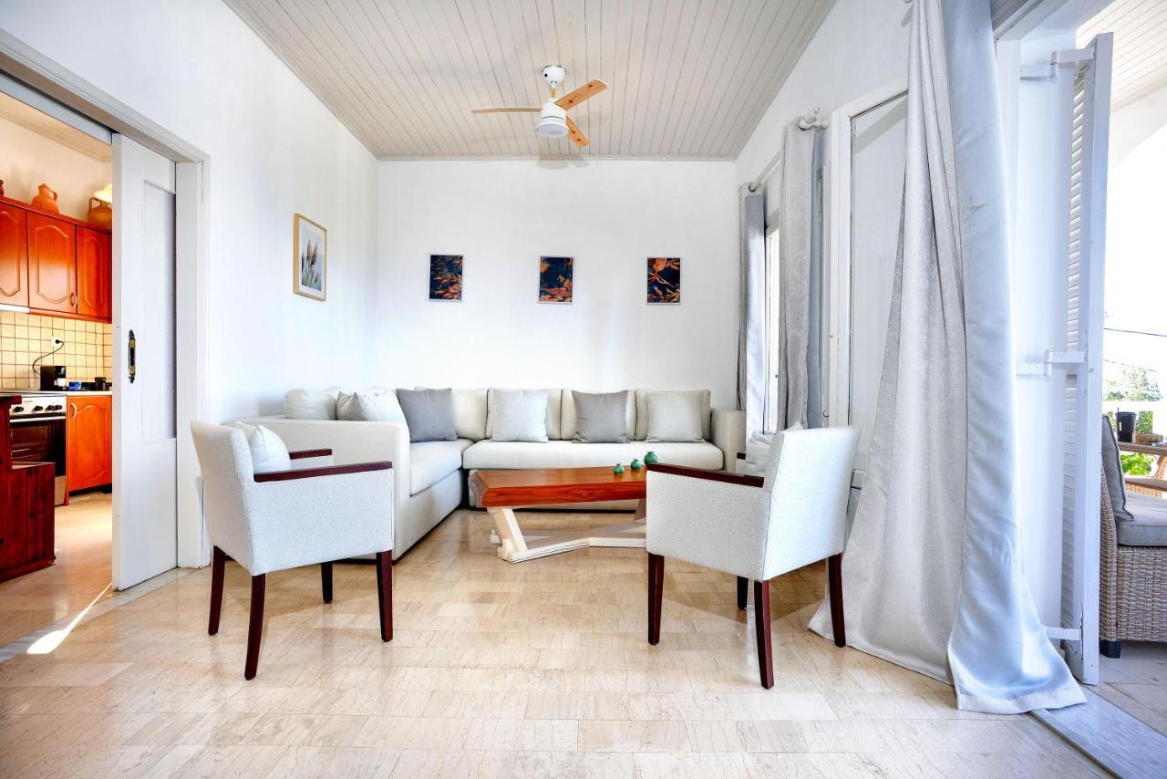 New! Paxoswhite Sea View Apartments & Studios! Gaios Exterior photo